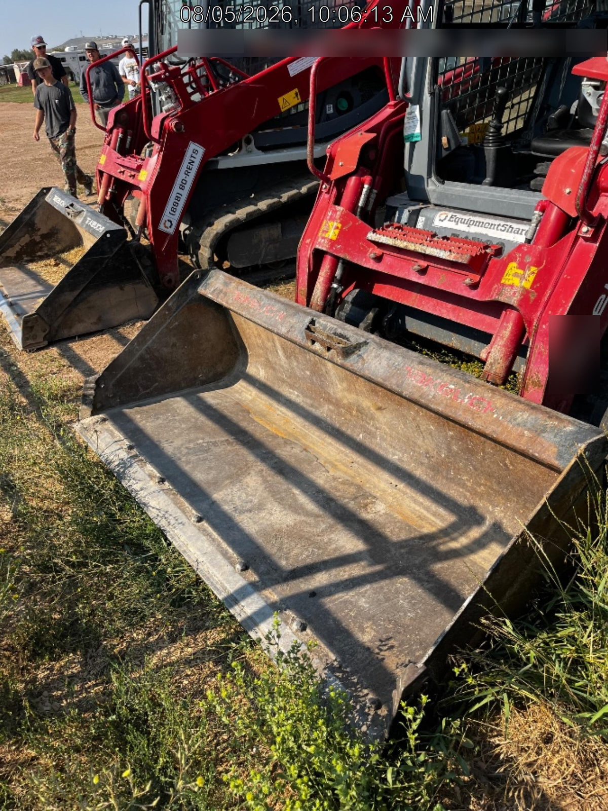 2019 Takeuchi TL10V2-CR Cab/Heat/AC, Rubber Tracks, Backup Alarm, Front & rear working Lights, Auxiliary Hydraulics, 2 Speed Travel, Engine Monitoring System, Hydraulic universal quick hitch w/76" HD dirt bucket with 8 teeth, 20.3 cubic feet capacity, 48" Pallet forks and frame