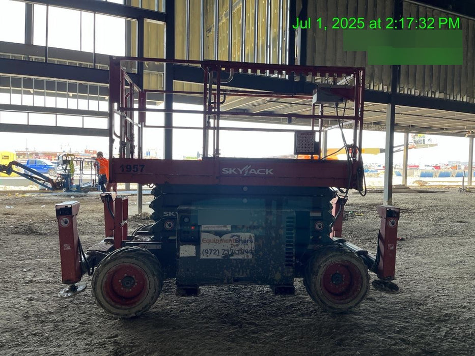 2016 SKYJACK SJ6832 RT