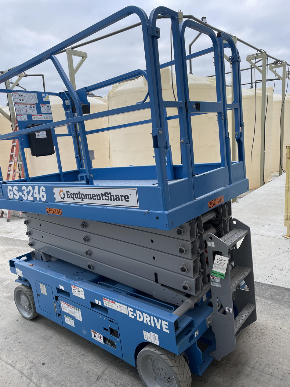 2022 GENIE GS-3246