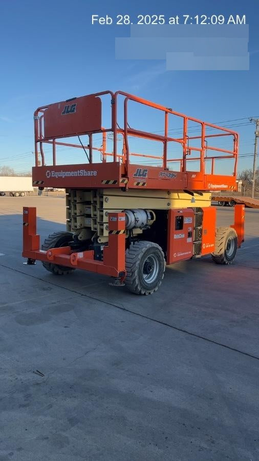 2023 JLG RT4394
