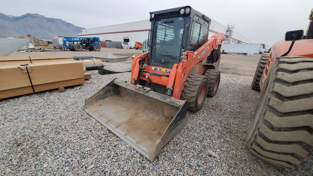 2020 Kubota SSV75PHC Wheeled, Cab/Heat/Air, Hydraulic Quick Coupler