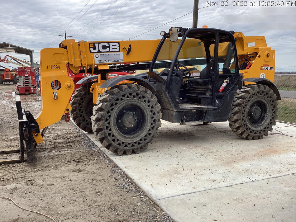 2020 JCB 509-42 Canopy, Solid Tires, Work Lights, Beacon, Aux Hydraulics, Back up Alarm, Lifting Eye, ES Decals