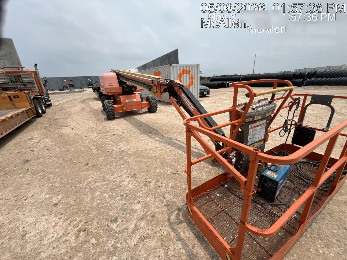 2018 JLG 660SJ