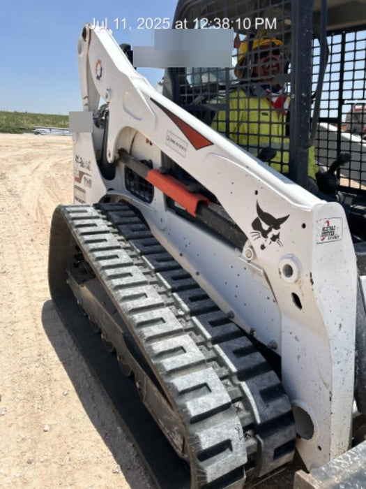 2021 BOBCAT T740