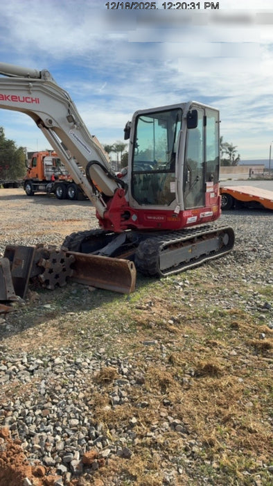 2021 TAKEUCHI TB260-CR