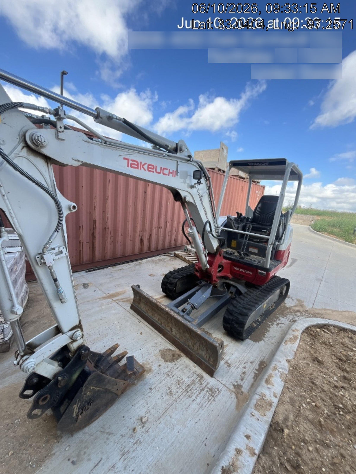2025 TAKEUCHI TB235-2R
