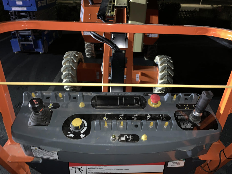 2021 JLG 340AJ