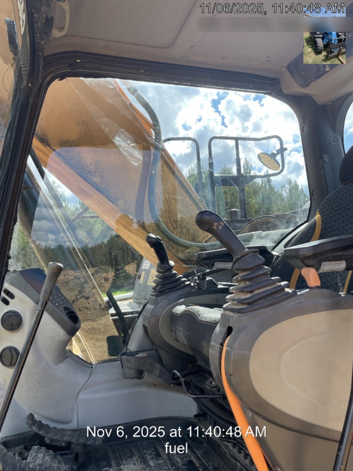 2021 CASE CX210D
