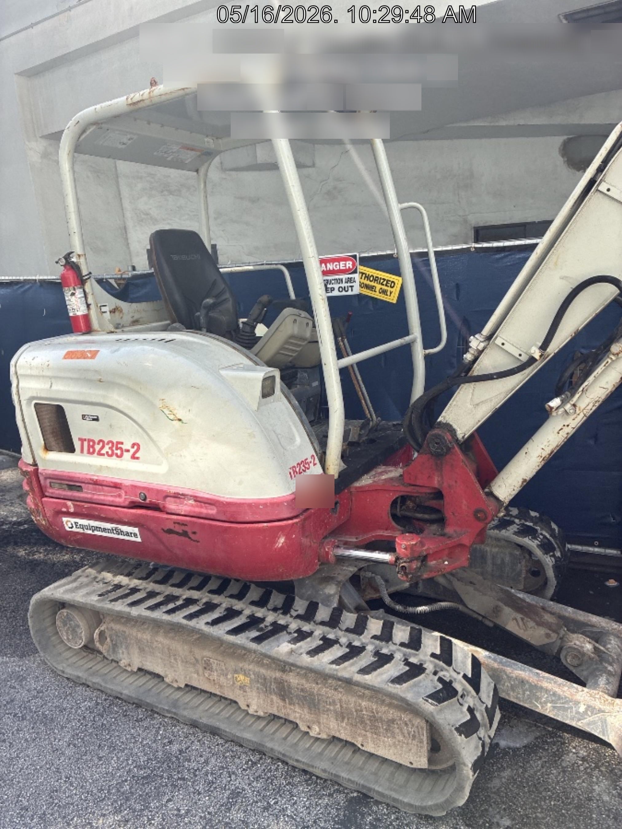 2020 TAKEUCHI TB235-2R