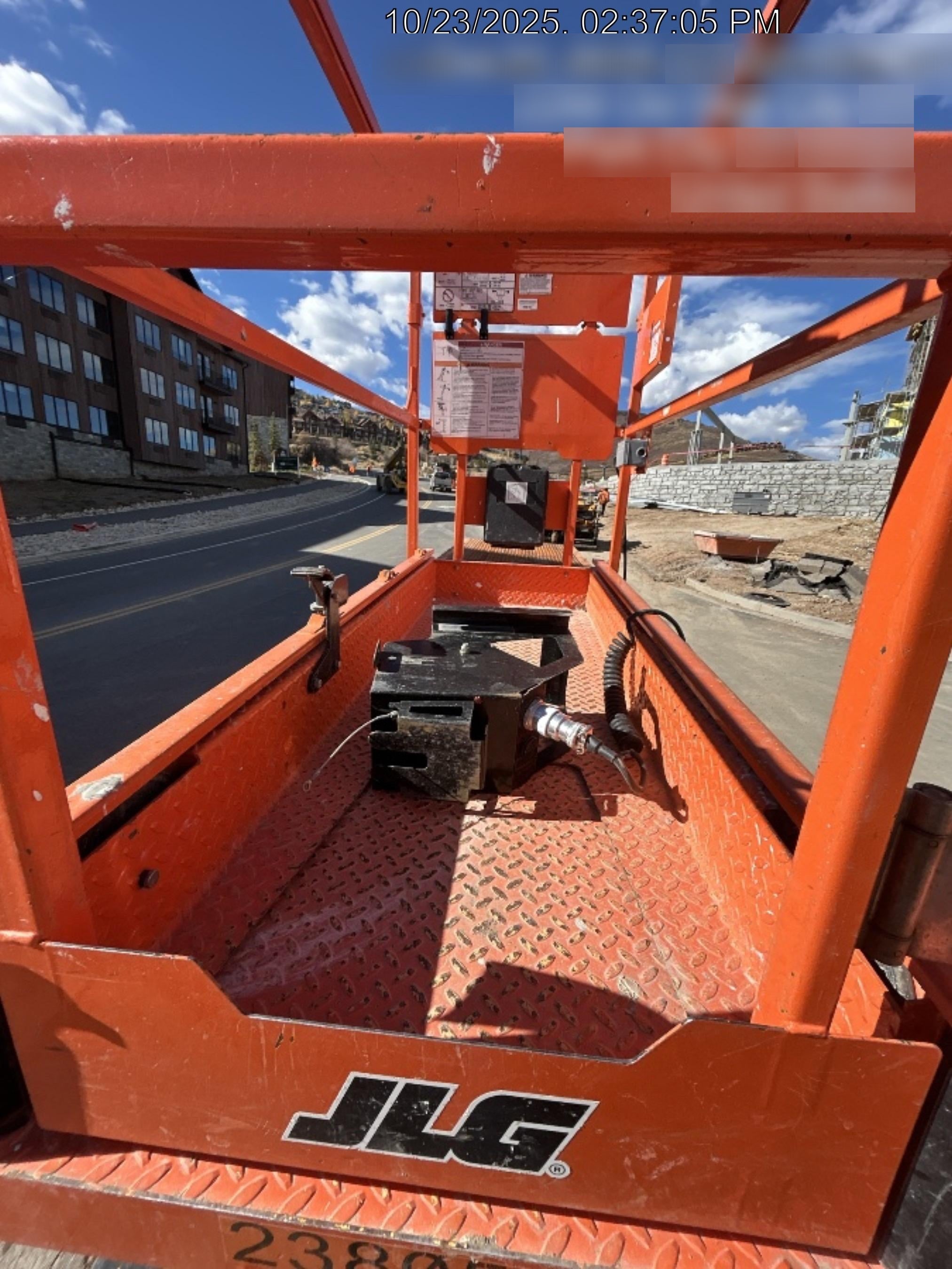 2022 JLG ES1932