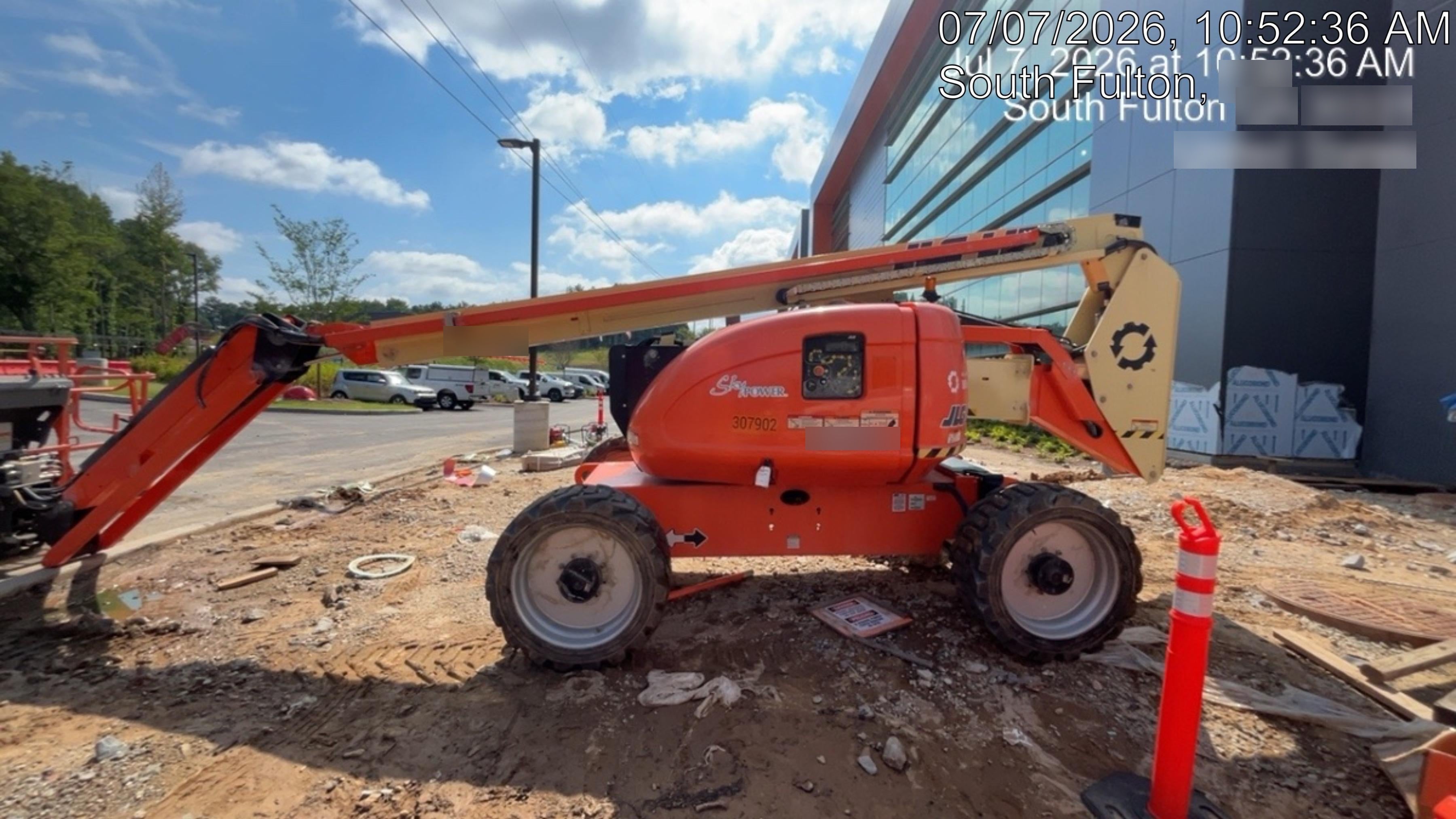 2023 JLG 600AJ