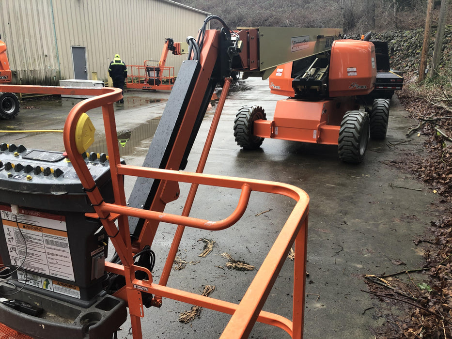 2019 JLG 660SJ