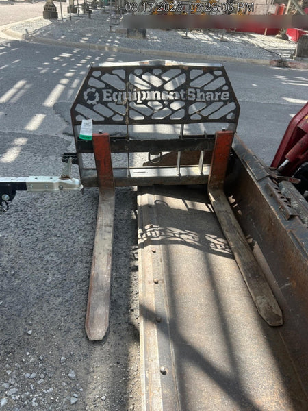 2021 PALADIN 48" Pallet Forks - Paladin