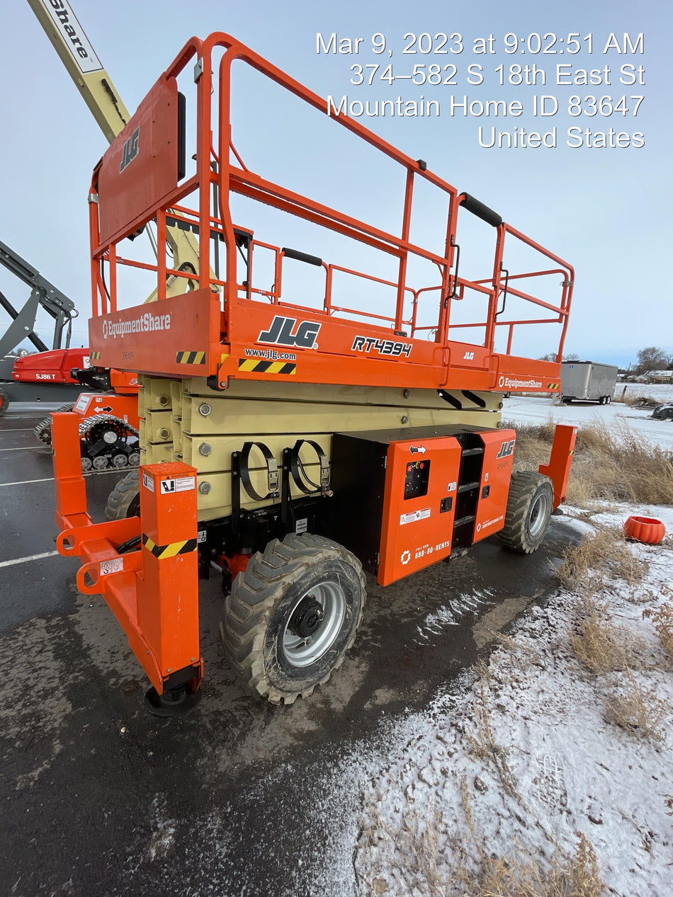 2023 JLG RT4394