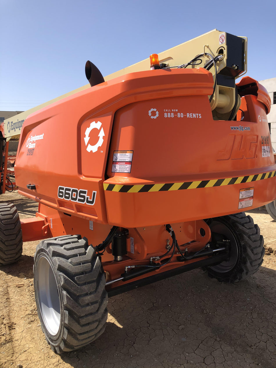 2022 JLG 660SJ
