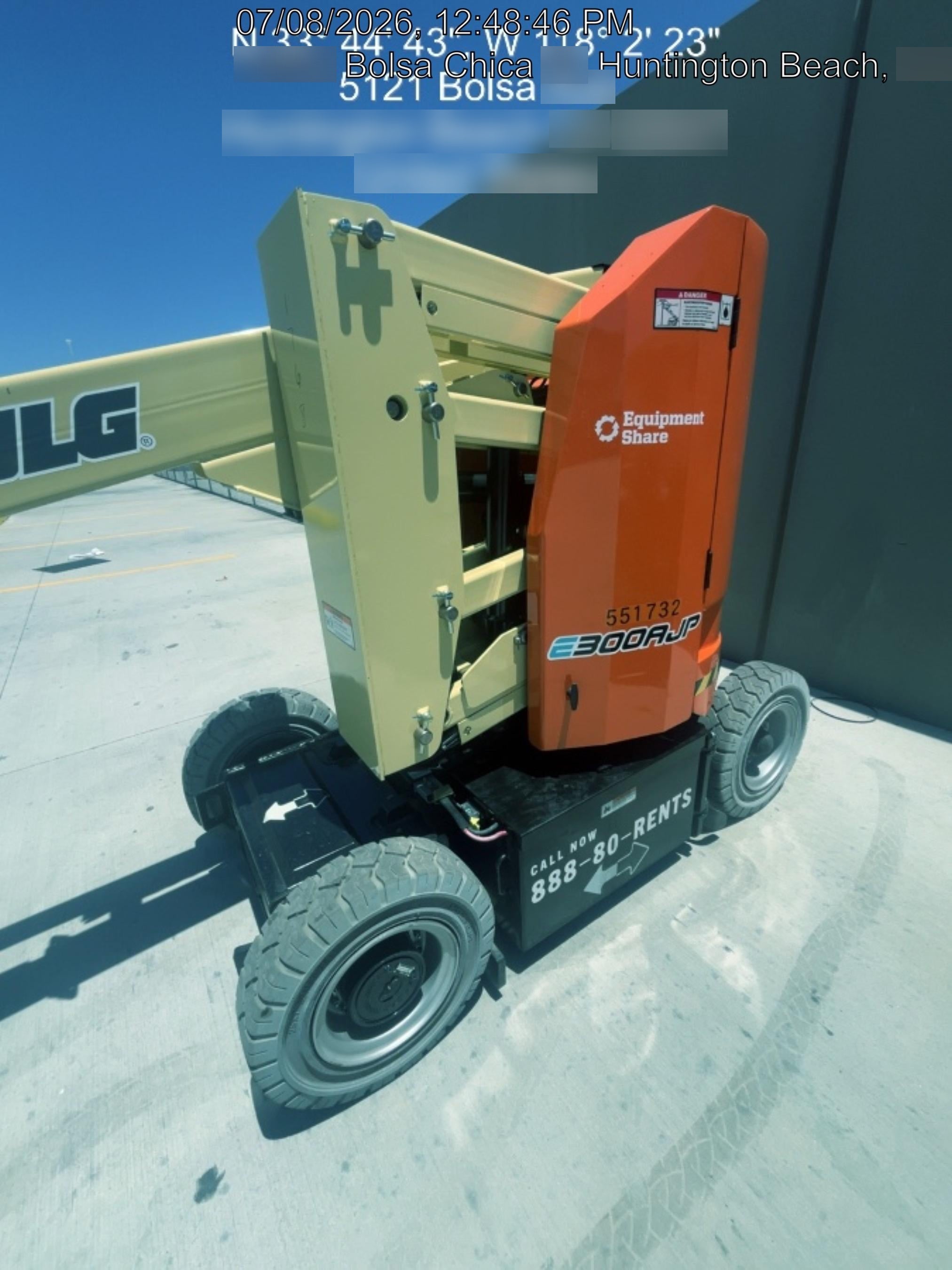 2025 JLG E300AJP