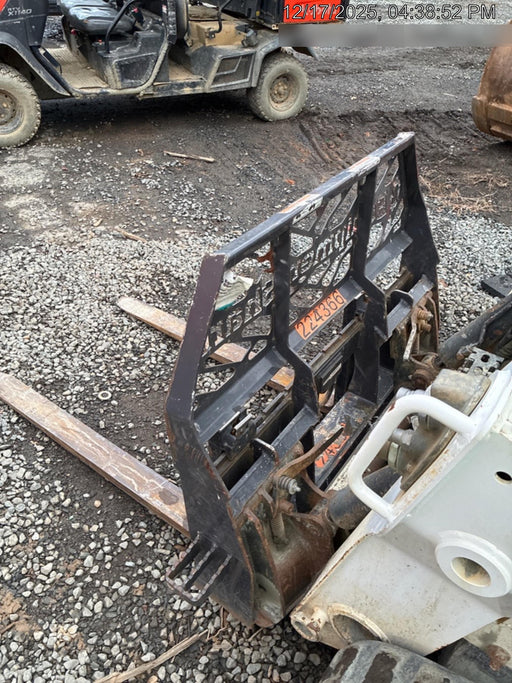 2022 PALADIN 48" Pallet Forks - Paladin