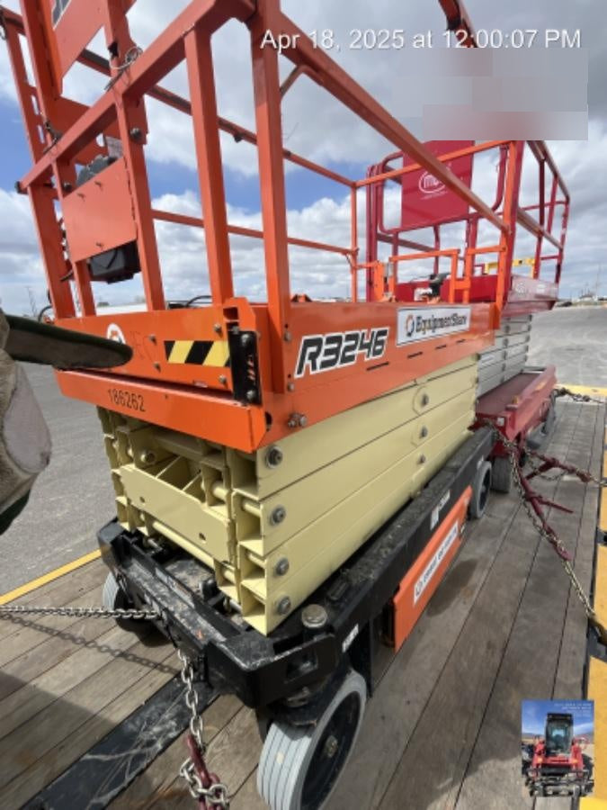 2021 JLG R3246
