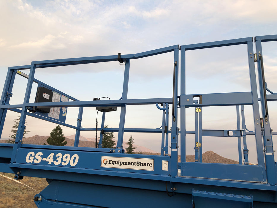 2020 GENIE GS-4390 RT