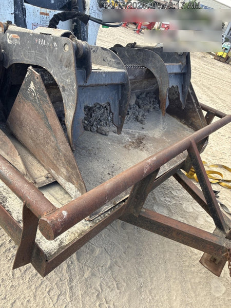 2020 PALADIN 72" Scrap Grapple Bucket - Paladin