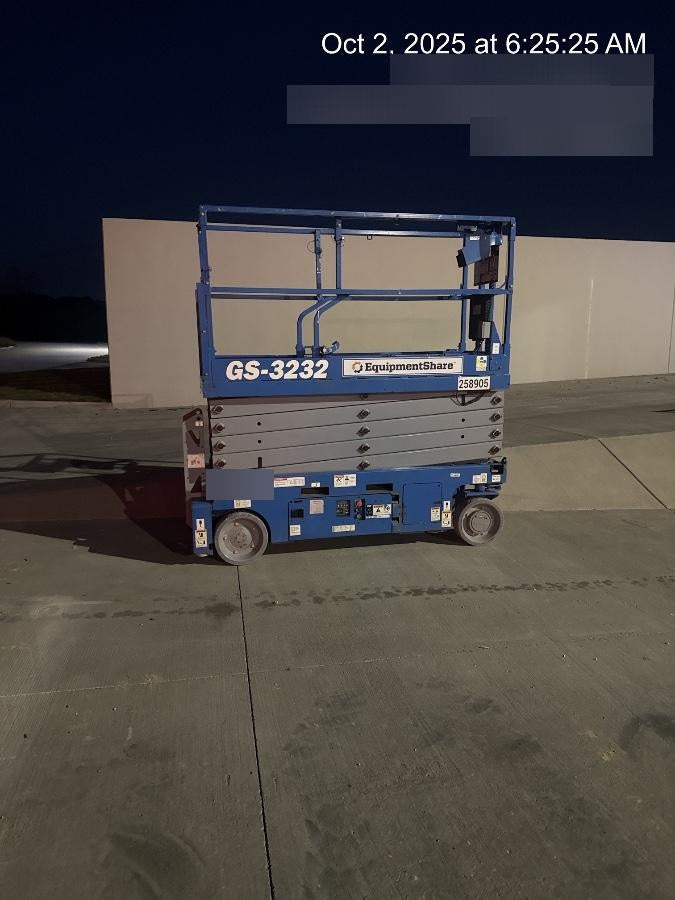 2018 GENIE GS-3232