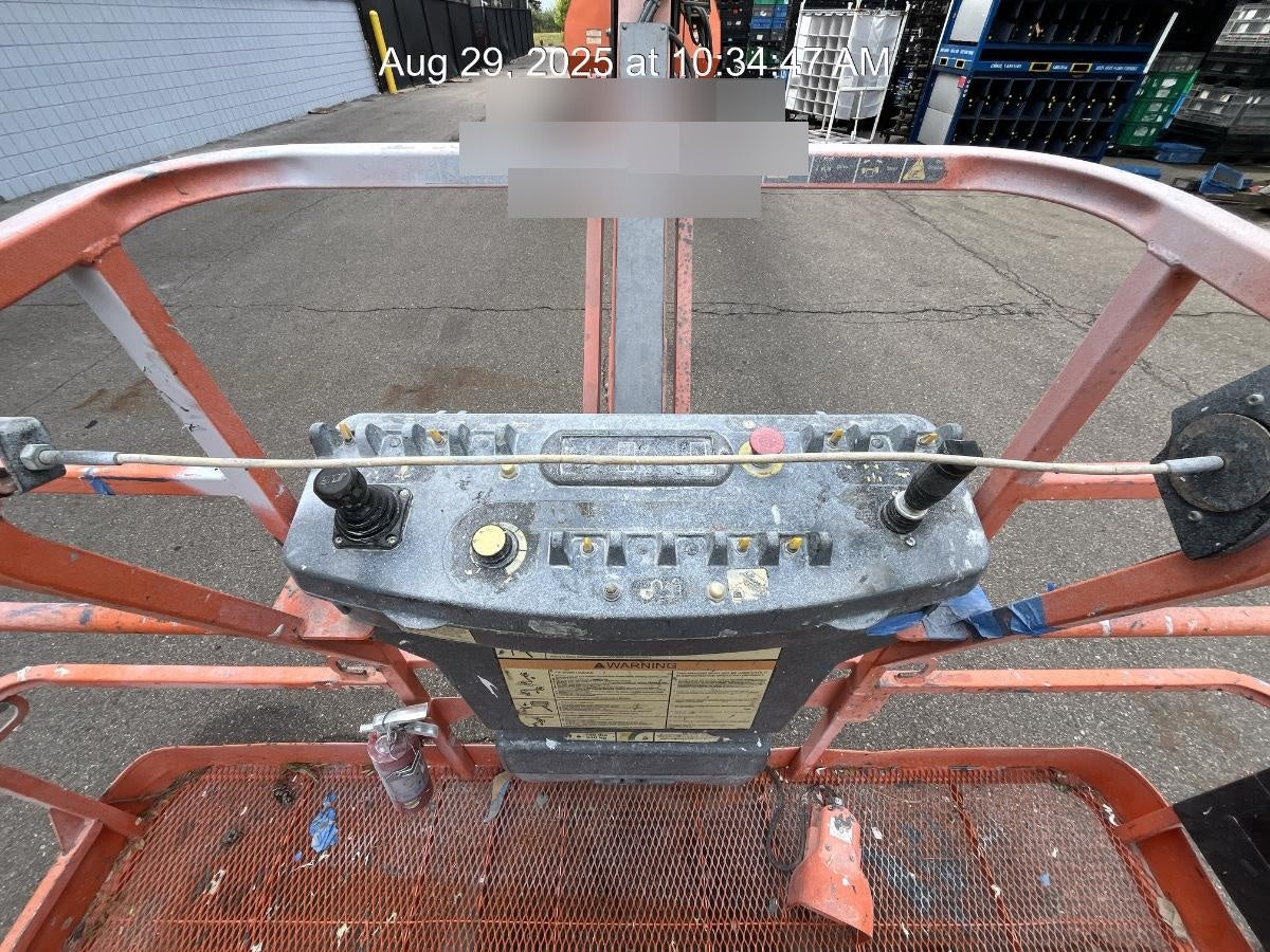 2019 JLG 860SJ