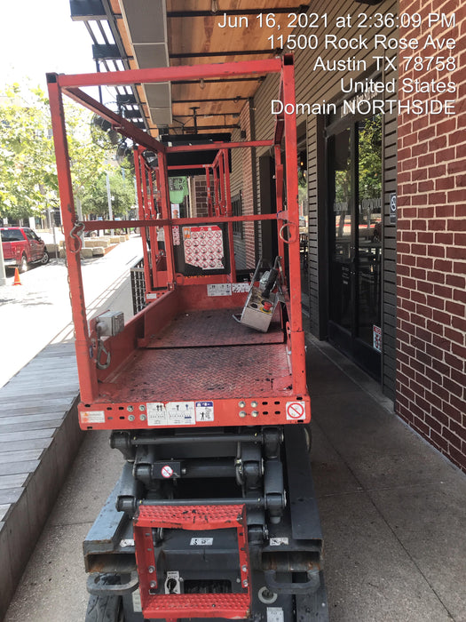 2020 Skyjack SJIII-3219 Solid NM Tires, Half height spring hinged entry gate, Dual Beacons, 800W Inverter