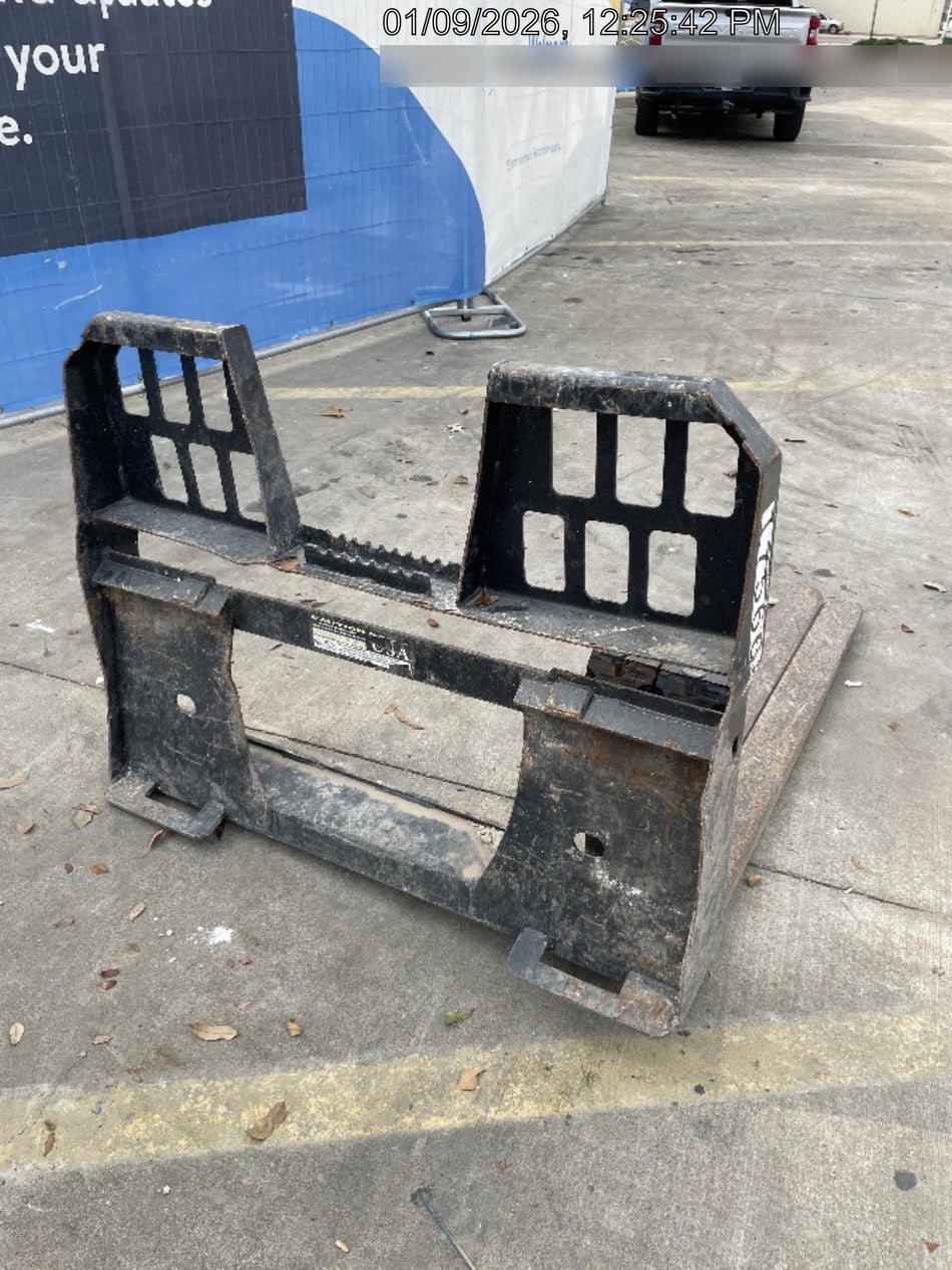 2021 FEMA 48" Pallet Forks - FEMA