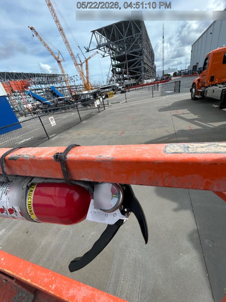2023 JLG ES2632
