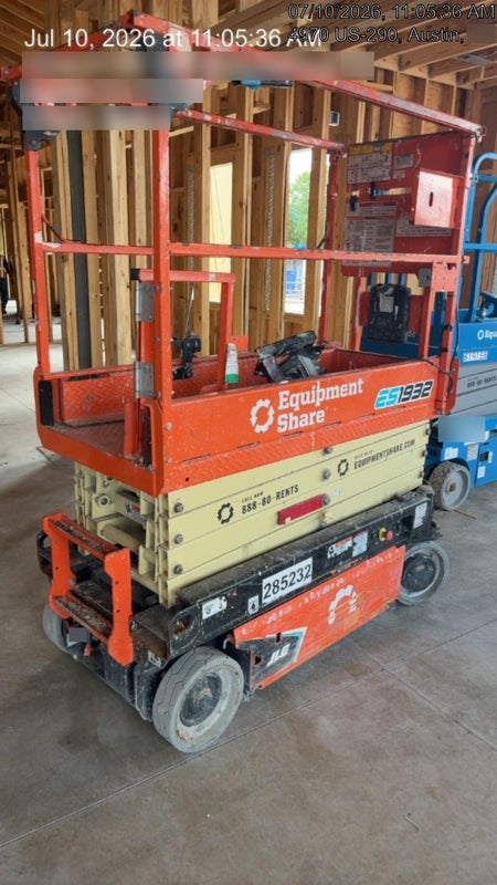 2022 JLG ES1932