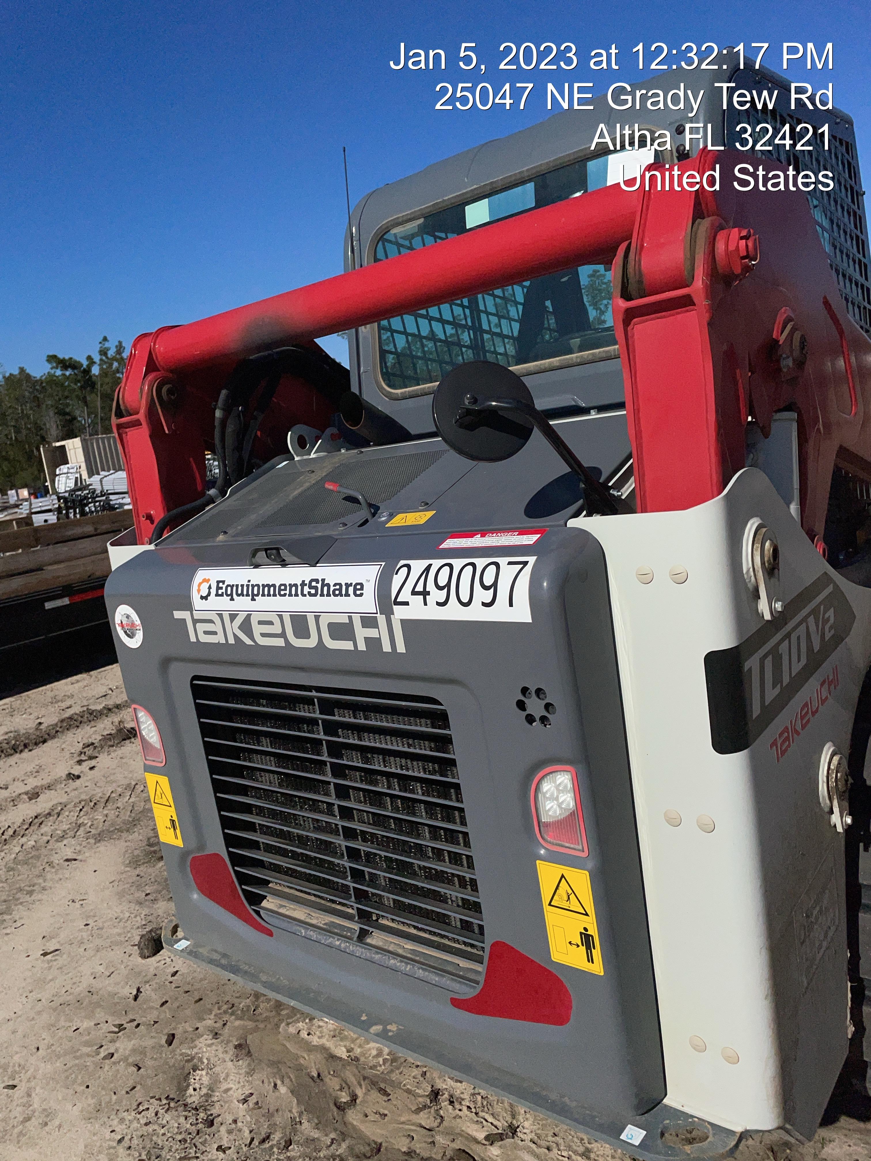 2022 TAKEUCHI TL10V2-CR