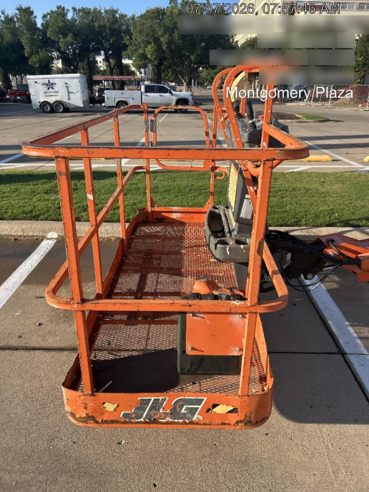 2021 JLG 400S