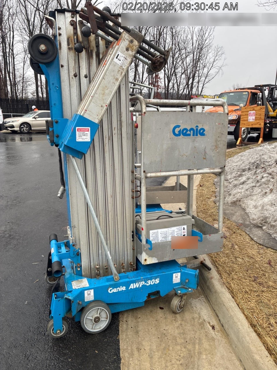 2020 GENIE AWP-30S