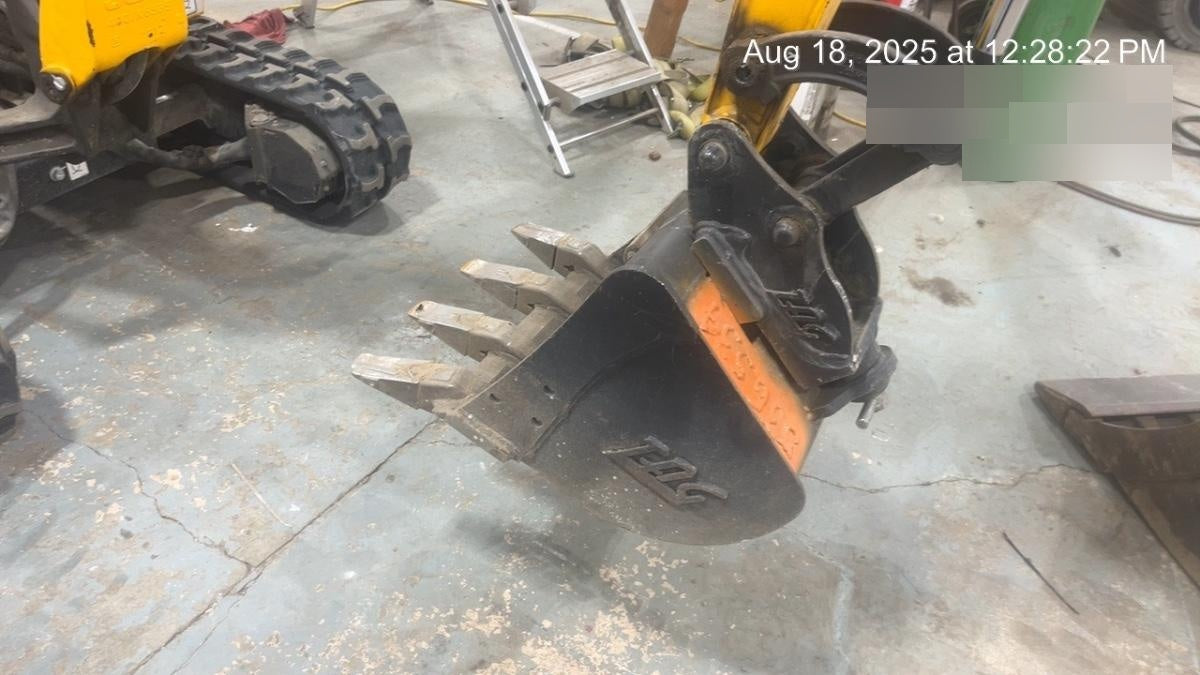 2025 TAG MANUFACTURING 18" Bucket - Tag
