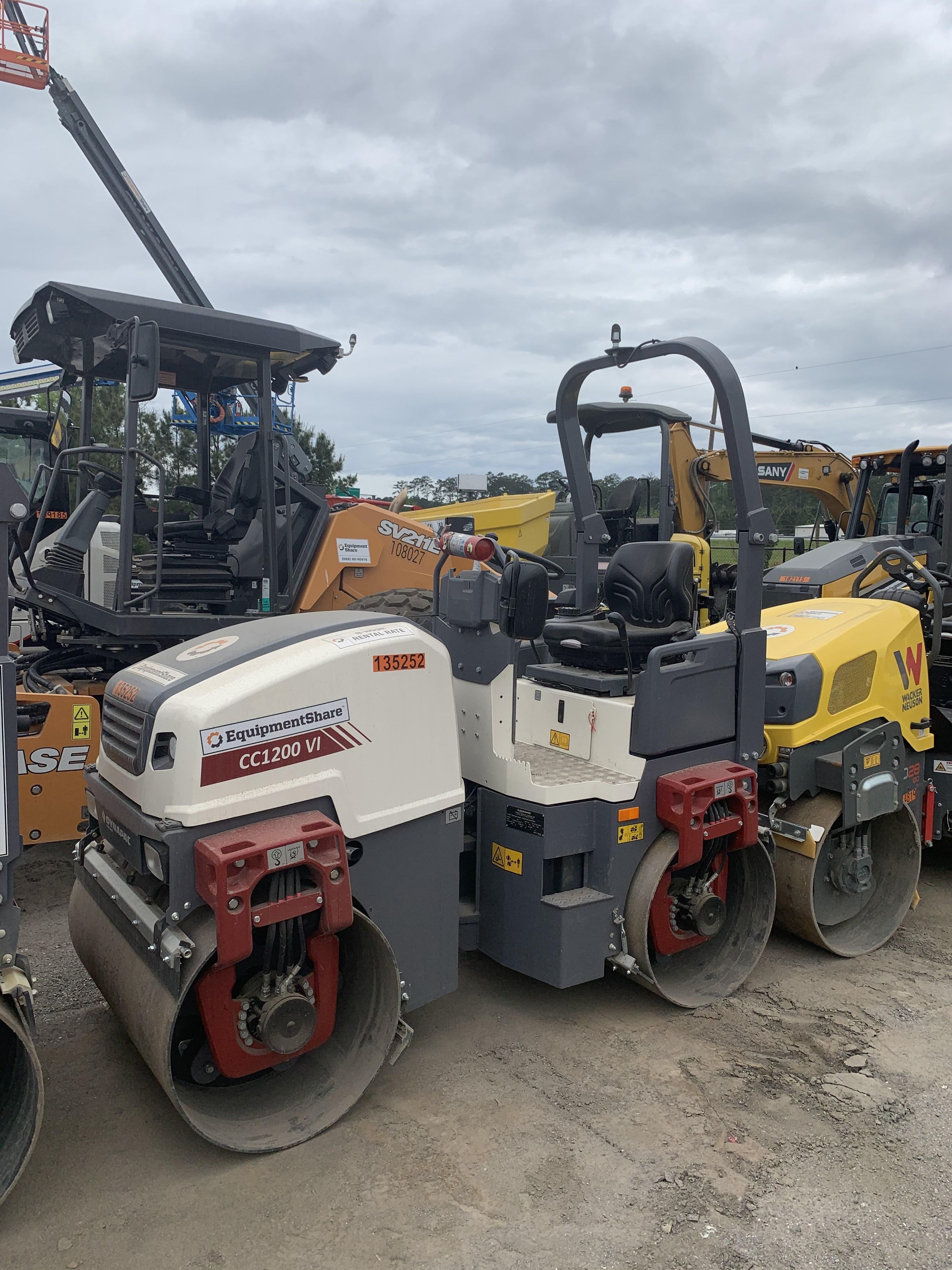 2021 DYNAPAC CC 1200