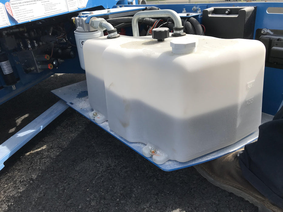 2019 Genie GS-1930 Half Height Swing Gate, 800W Inverter