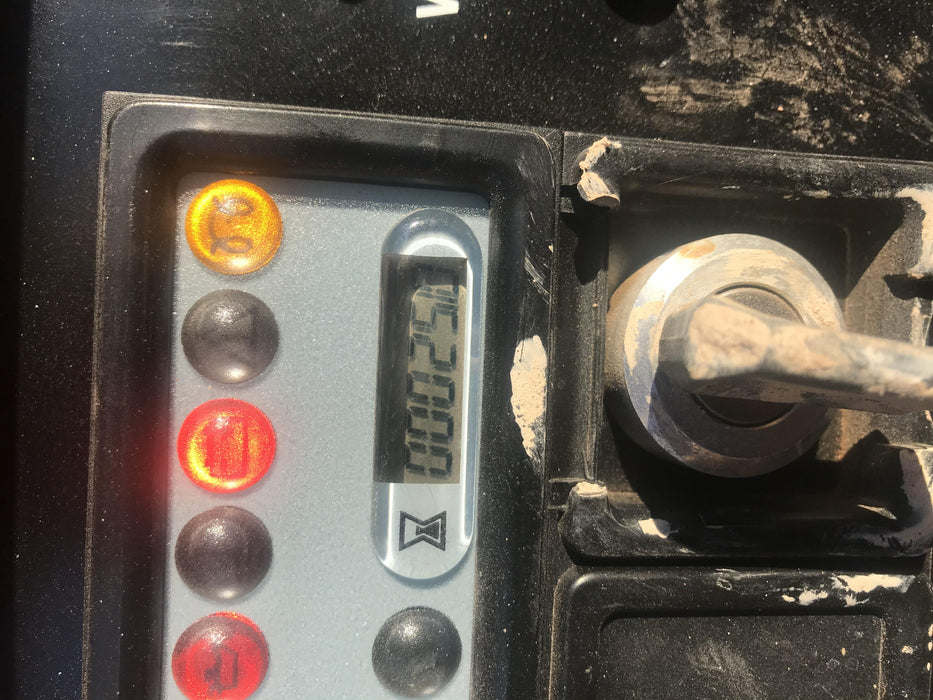 2019 Vac-Tron LP573XDT 24Hp Kohler Diesel, 500 Gal Debris Tank, 500 CFM Vacuum Pump, x2 100 Gal Water Tanks