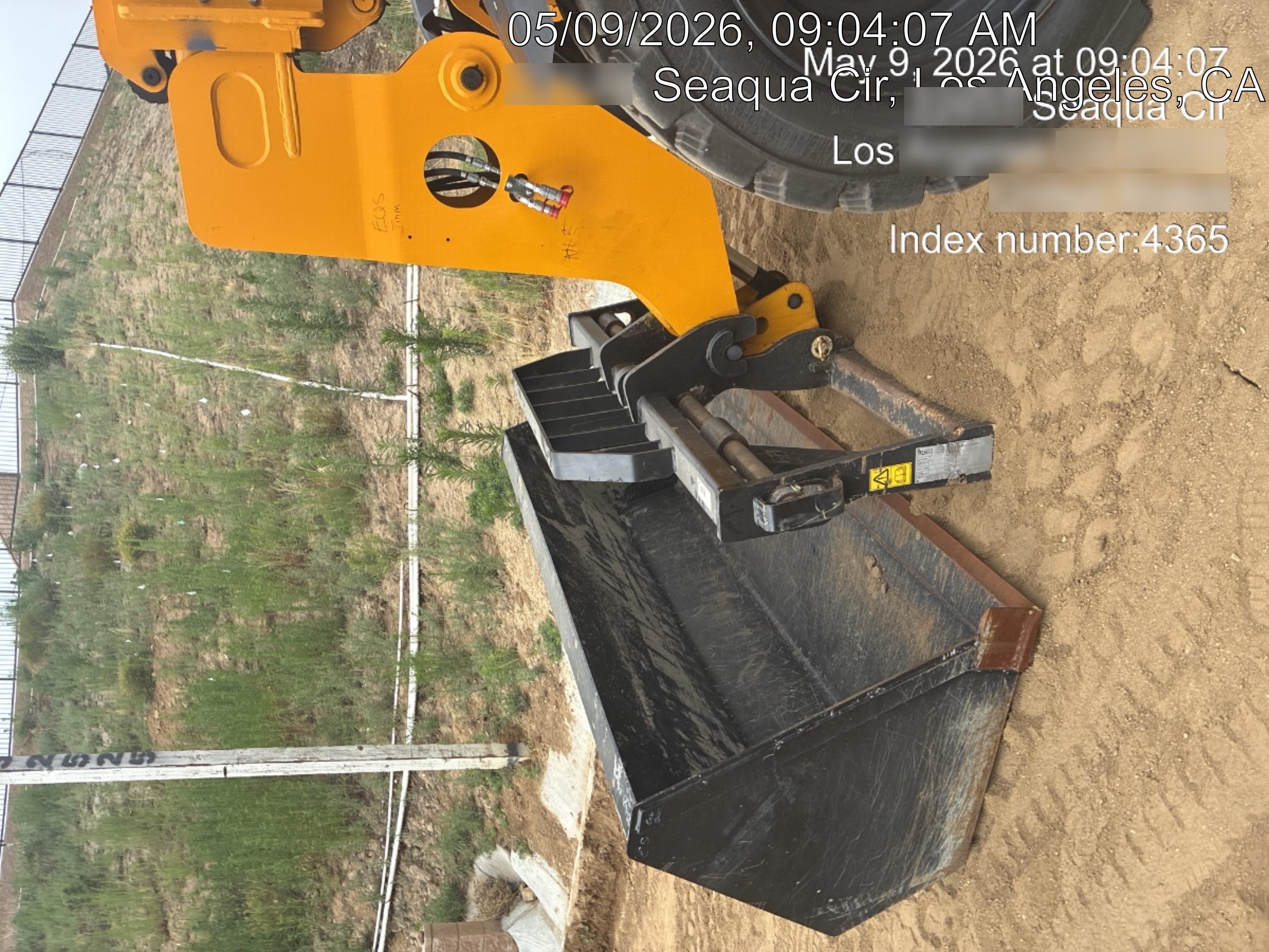 2025 JLG 1001100823