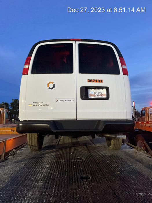 2023 CHEVROLET Express Van - Rental