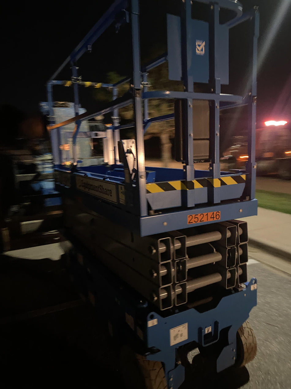 2022 GENIE GS-2632