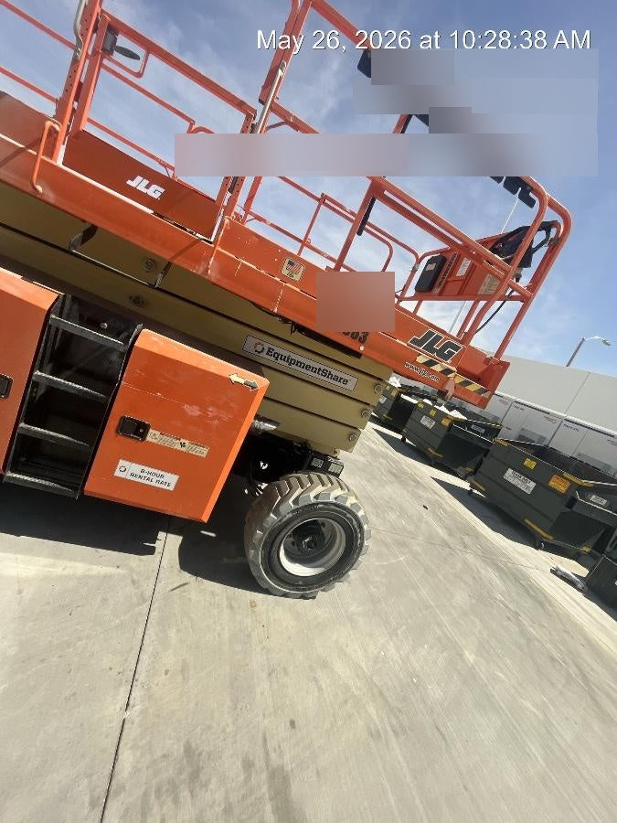 2021 JLG 430LRT