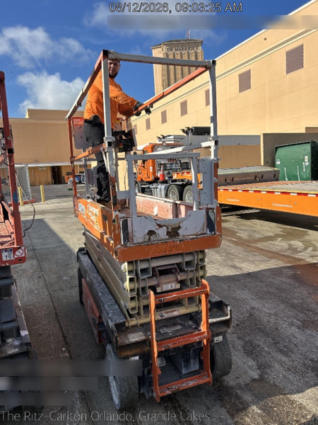 2022 JLG ES2632