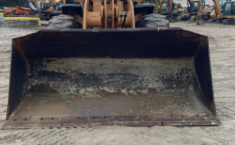 2015 WERK-BRAU 4 cu yd Bucket - Werk-Brau