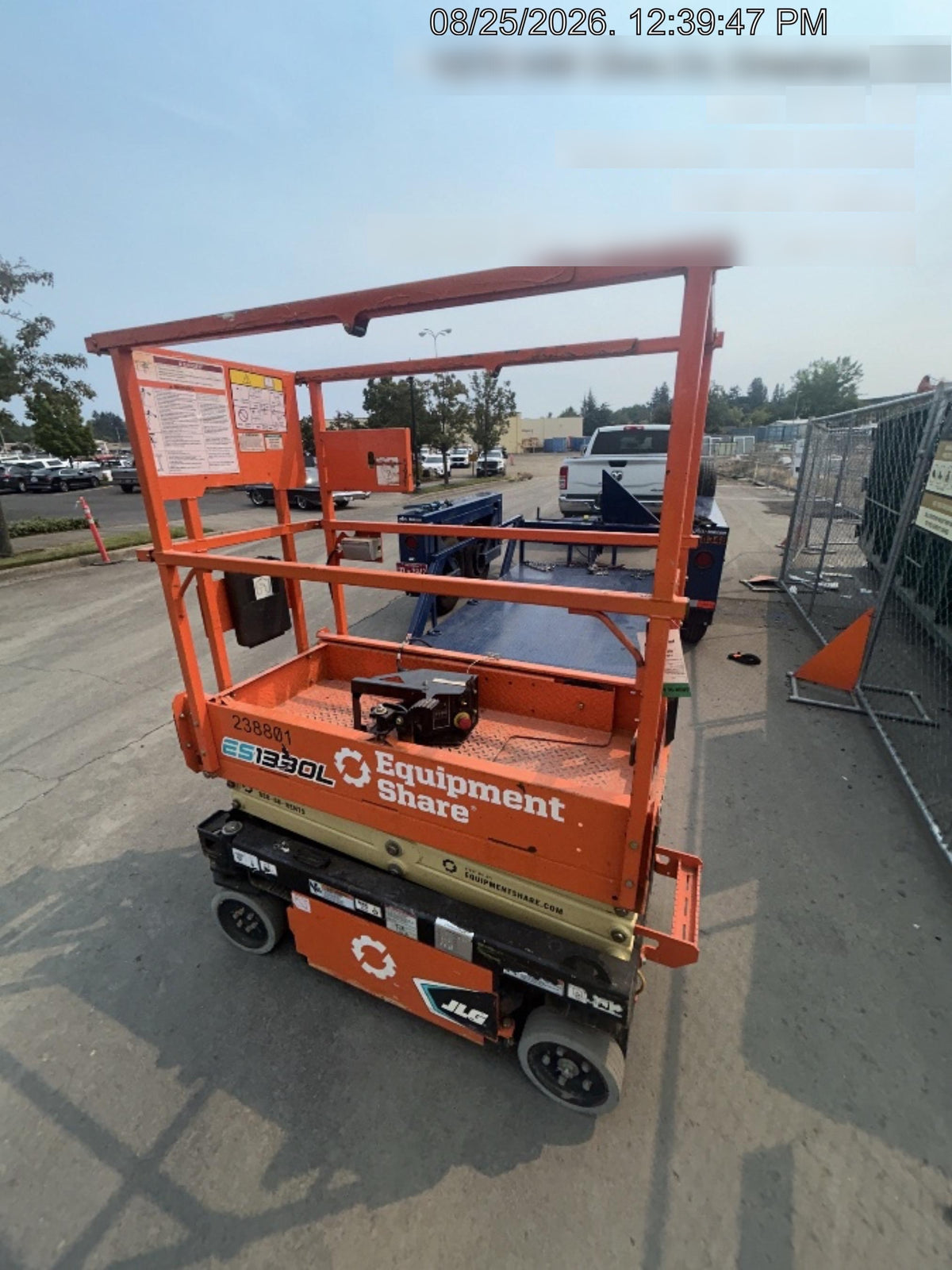 2022 JLG ES1330L