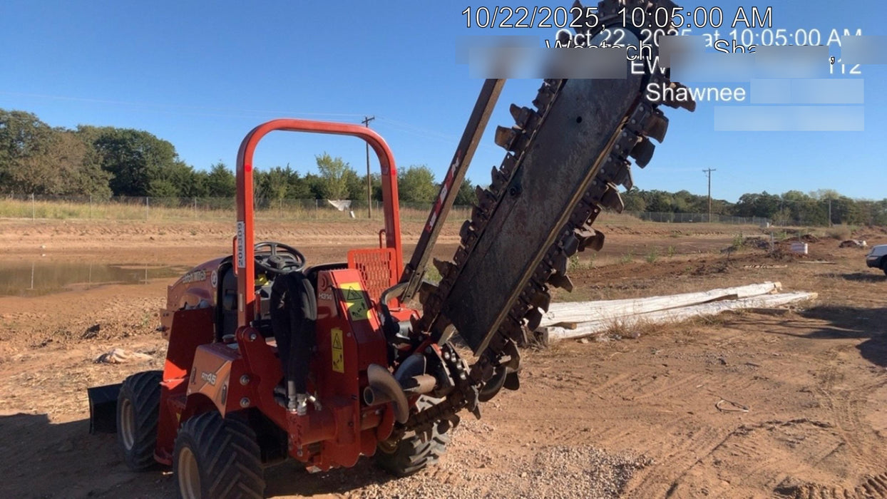 2022 DITCH WITCH RT45A