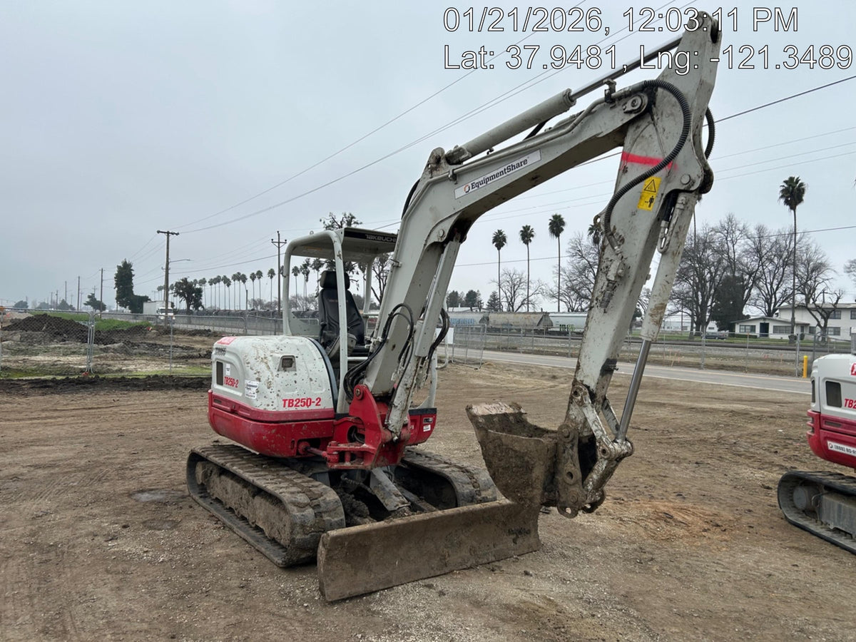 2021 TAKEUCHI TB250-2