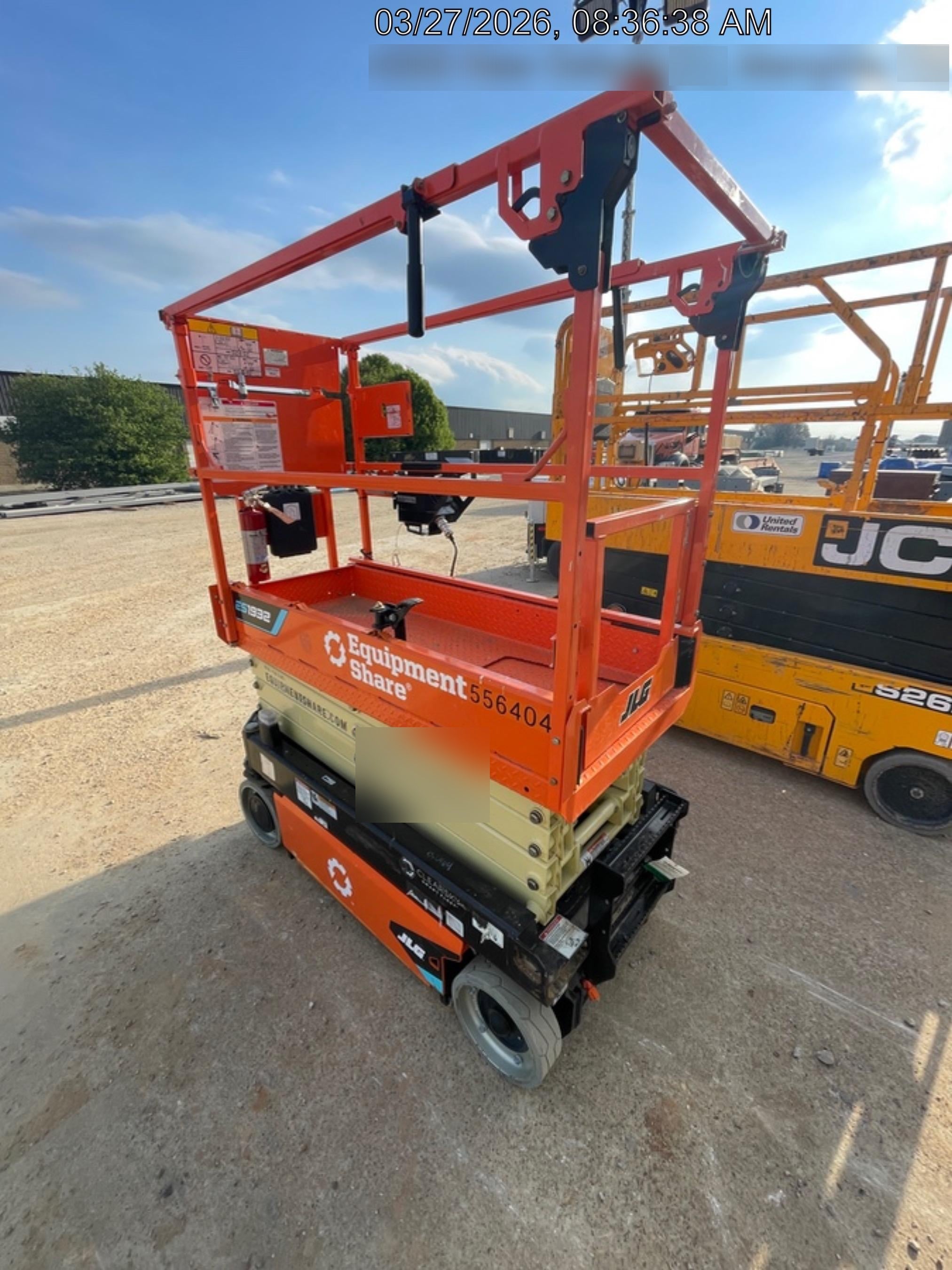 2025 JLG ES1932
