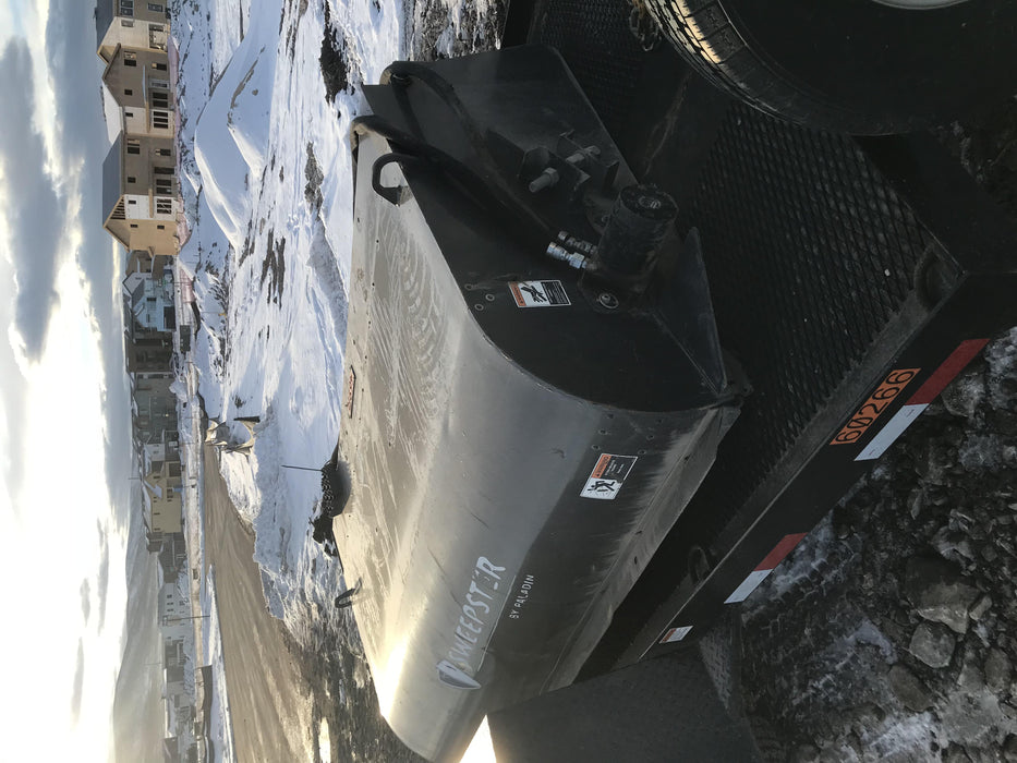 2016 PALADIN Sweepster SB72