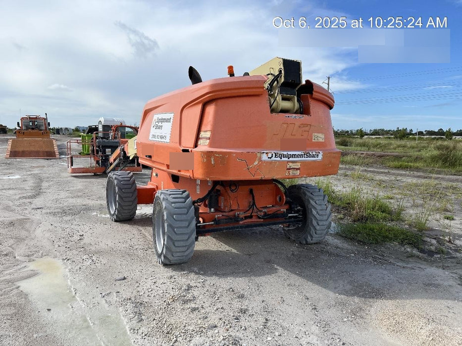 2019 JLG 660SJ