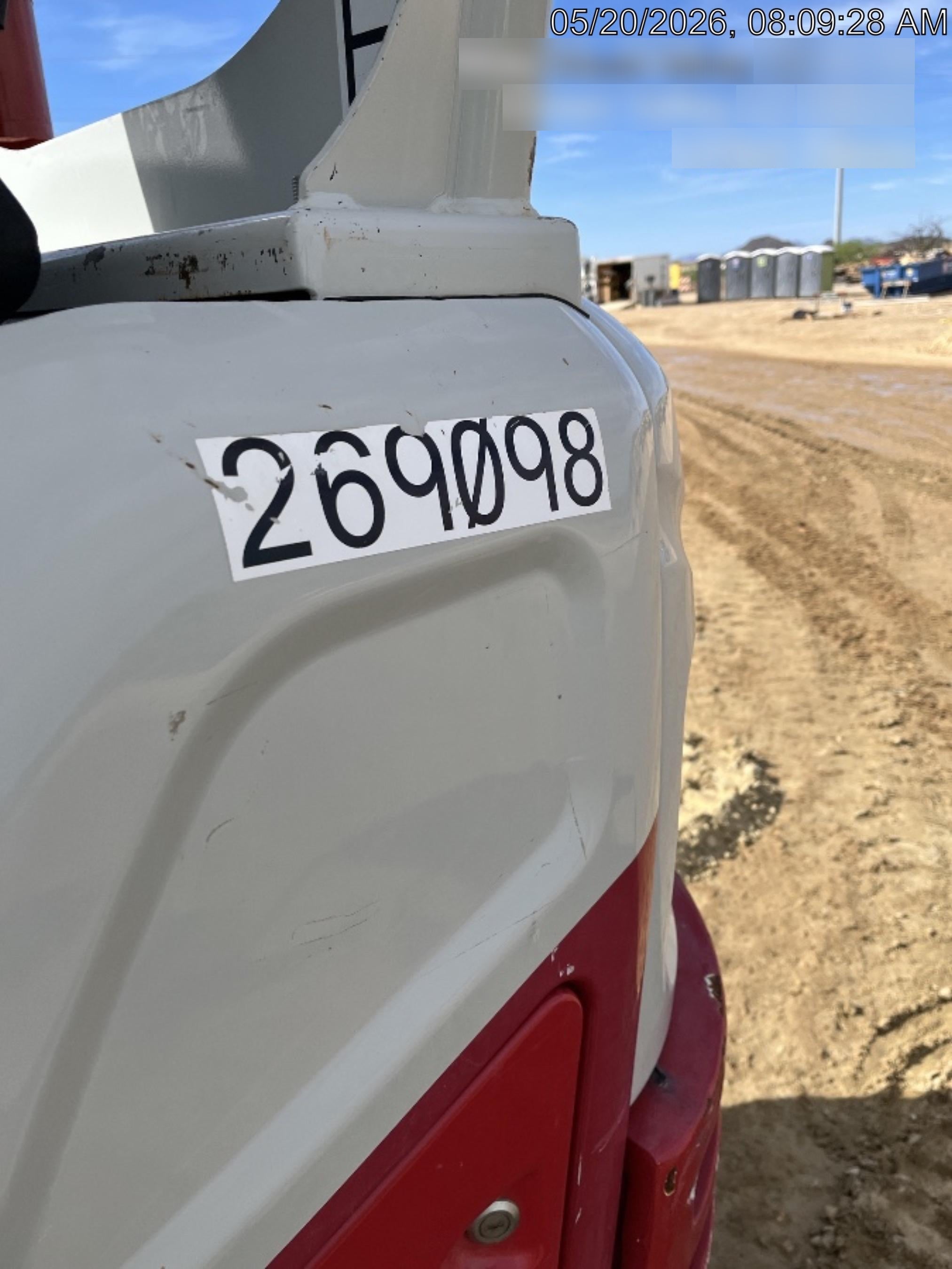 2022 TAKEUCHI TB235-2R